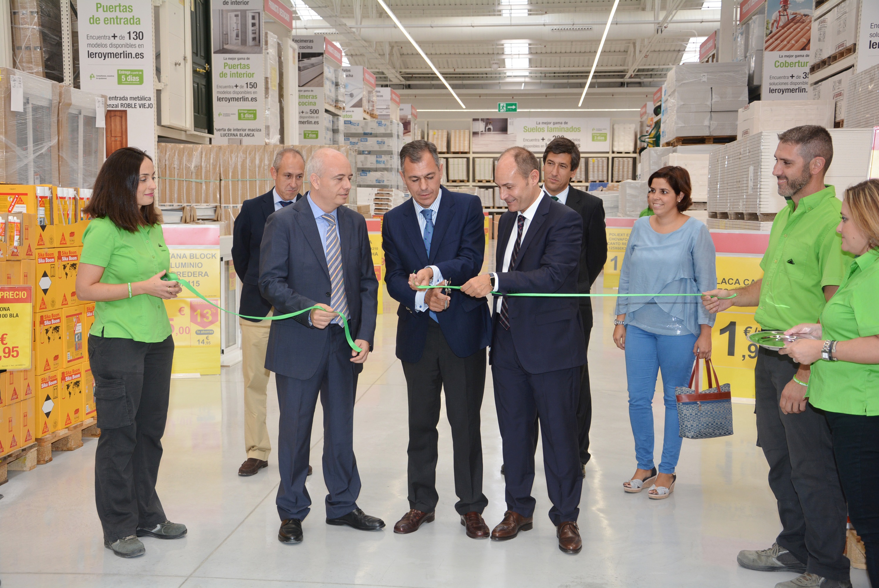 Leroy Merlin Inaugura En Tomares Una Nueva Tienda Especializada En