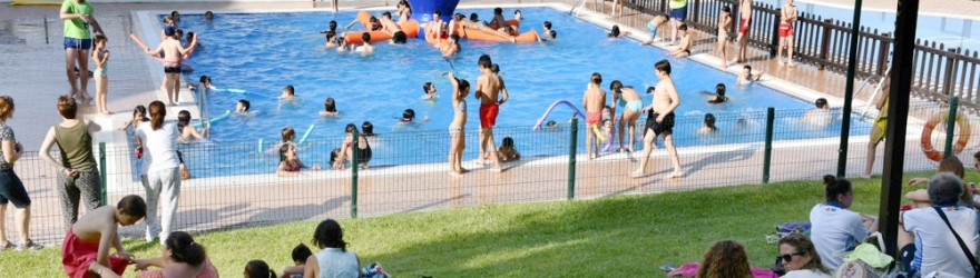 LA PISCINA MUNICIPAL DE TOMARES, UNA GRAN ALTERNATIVA PARA COMBATIR EL CALOR DEL VERANO