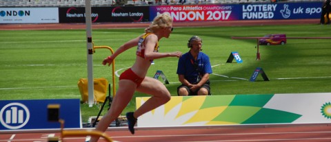 ATLETA TOMAREÑA SARA FERNÁNDEZ 5ª EN 100 METROS LISOS